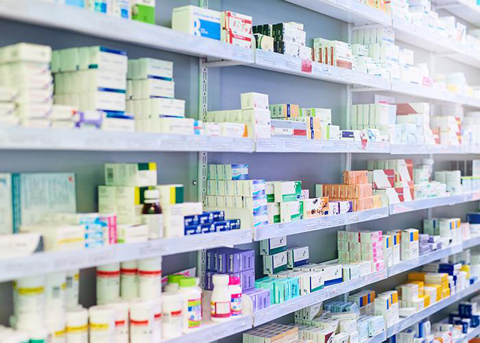 Không Tận Dụng Công Nghệ và Kênh Bán Hàng Hiện Đại